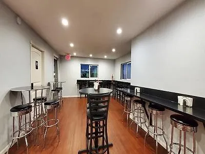 Hotel Ramada By Wyndham East 3*