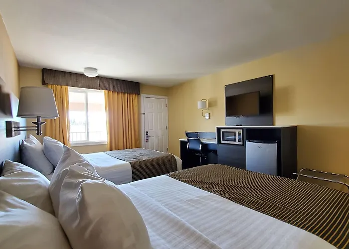Hotel Ramada By Wyndham East Flagstaff