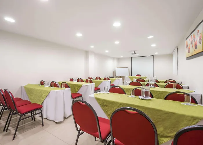 Ramada By Wyndham East