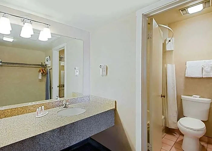 Ramada By Wyndham East 3*