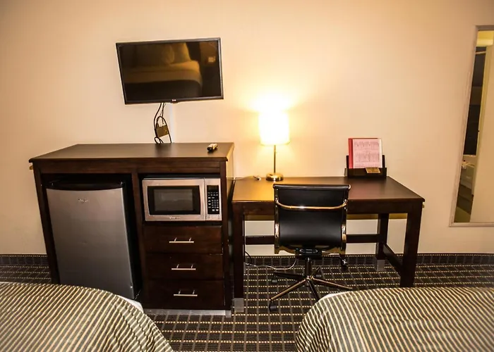 Hotel Ramada By Wyndham East Flagstaff